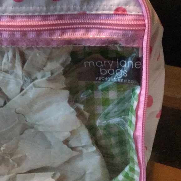 Bundle of Travel Toiletry Bag w Beautiful Bag of Bath Products NWT! Barbiecore🥰 - Picture 8 of 12